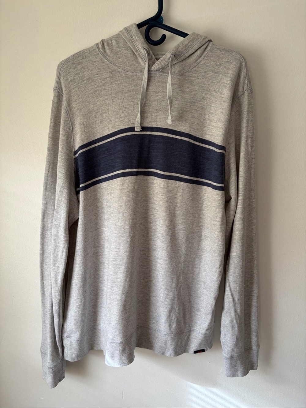 Faherty Gray Hooded Long-Sleeve Shirt with Navy Chest Stripe